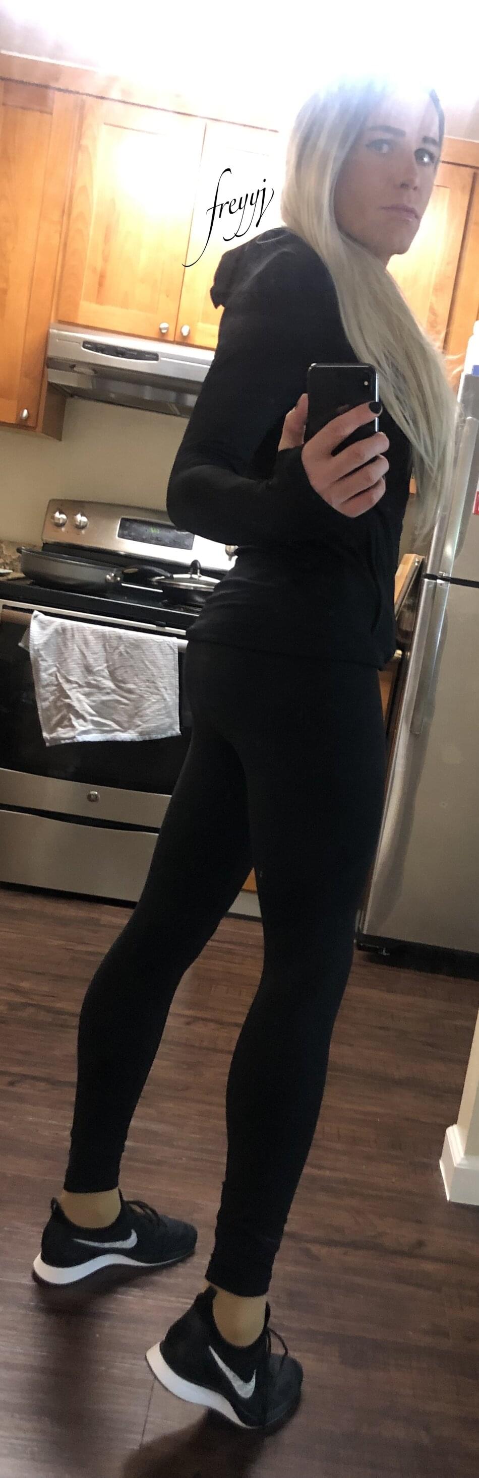 Leggings in the kitchen